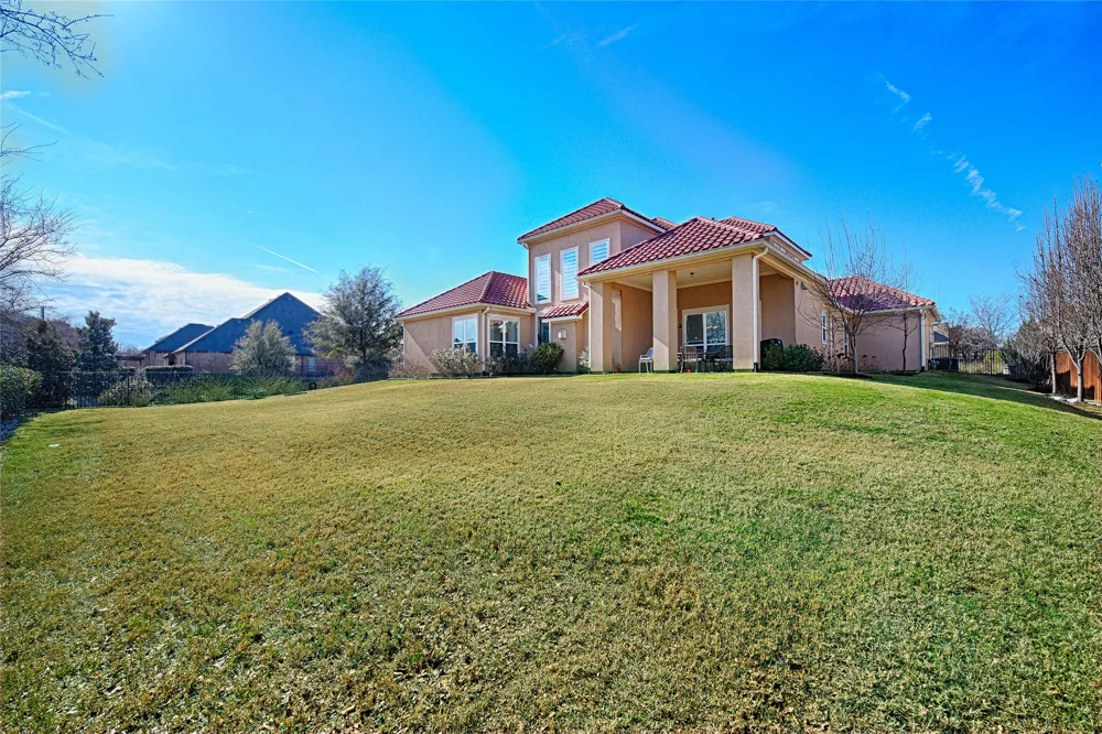 7001 Schubert Colleyville, TX 76034