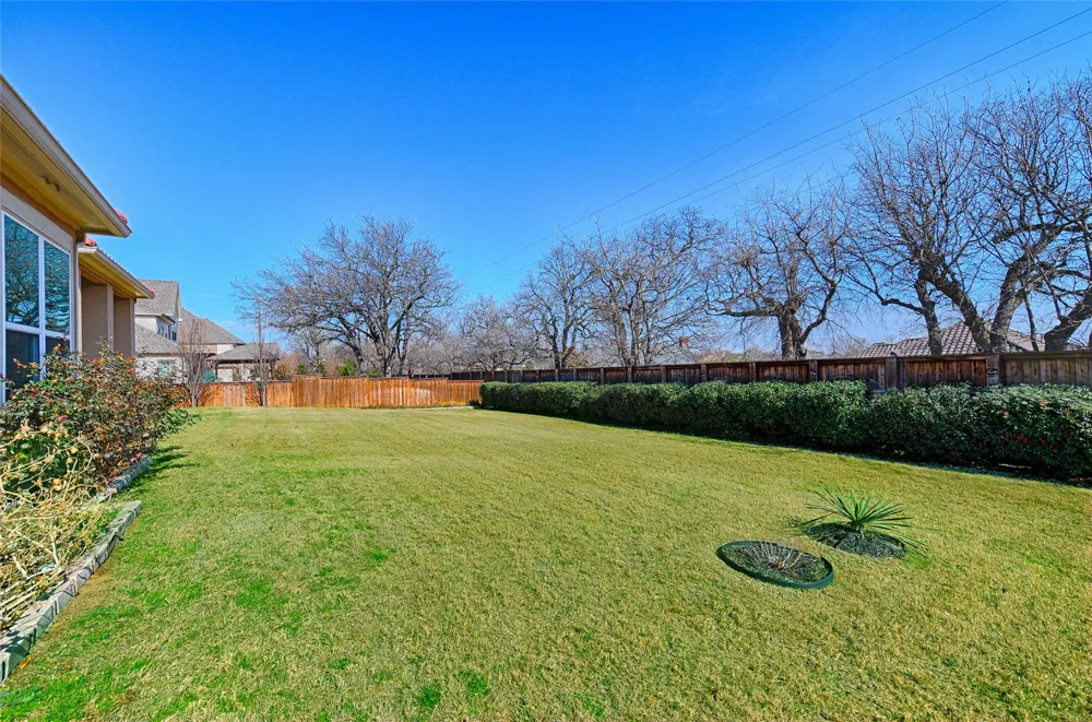 7001 Schubert Colleyville, TX 76034
