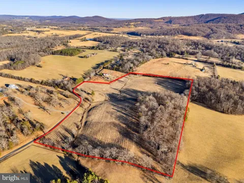 4500 WINERY LANE
