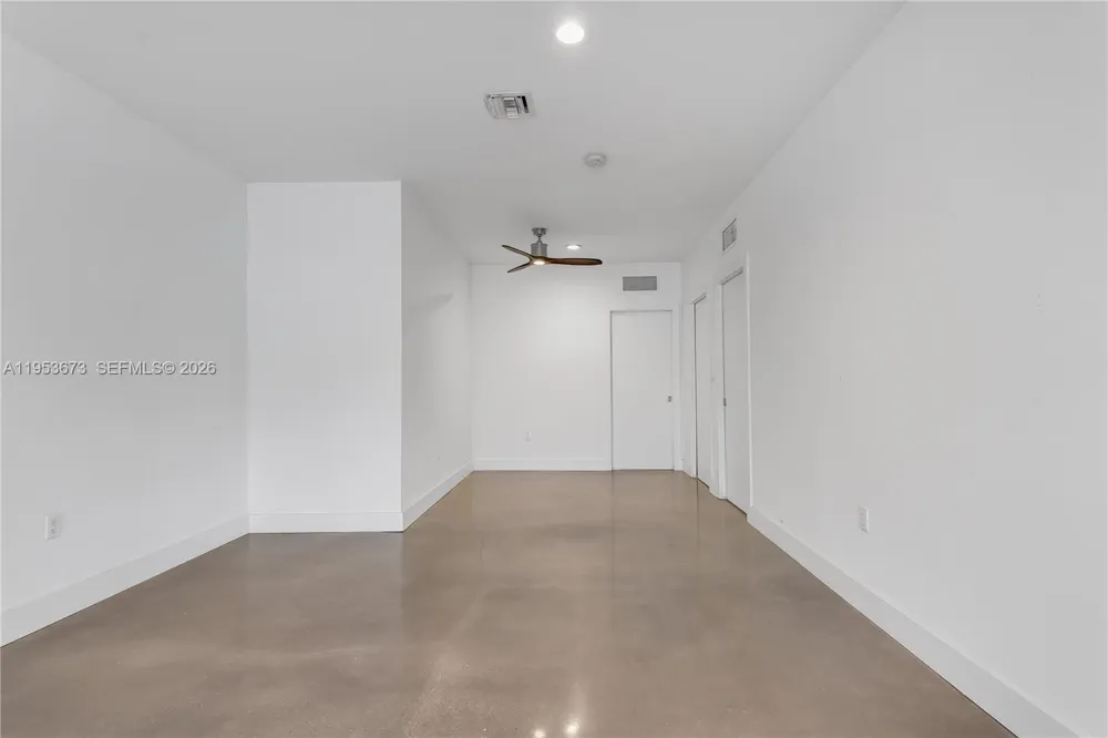 2247 NW 2nd St Miami, FL 33125