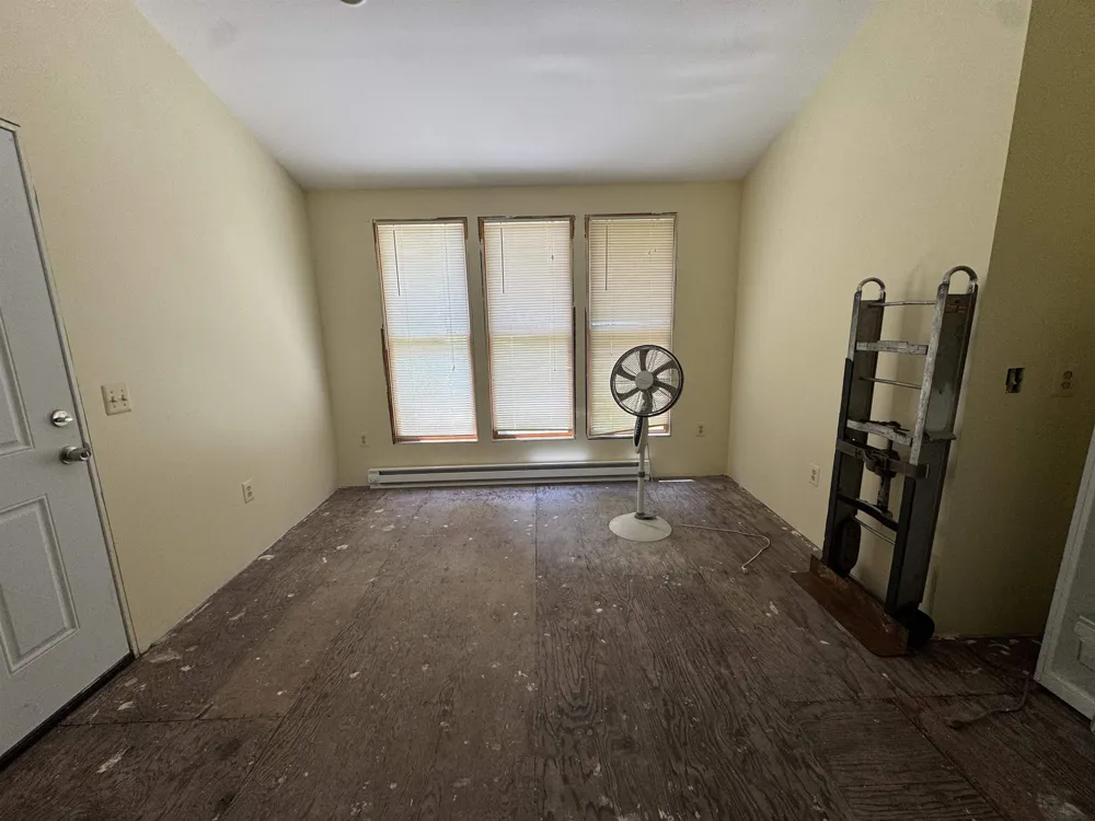 213 Pine Street Lake City City, MI 49651