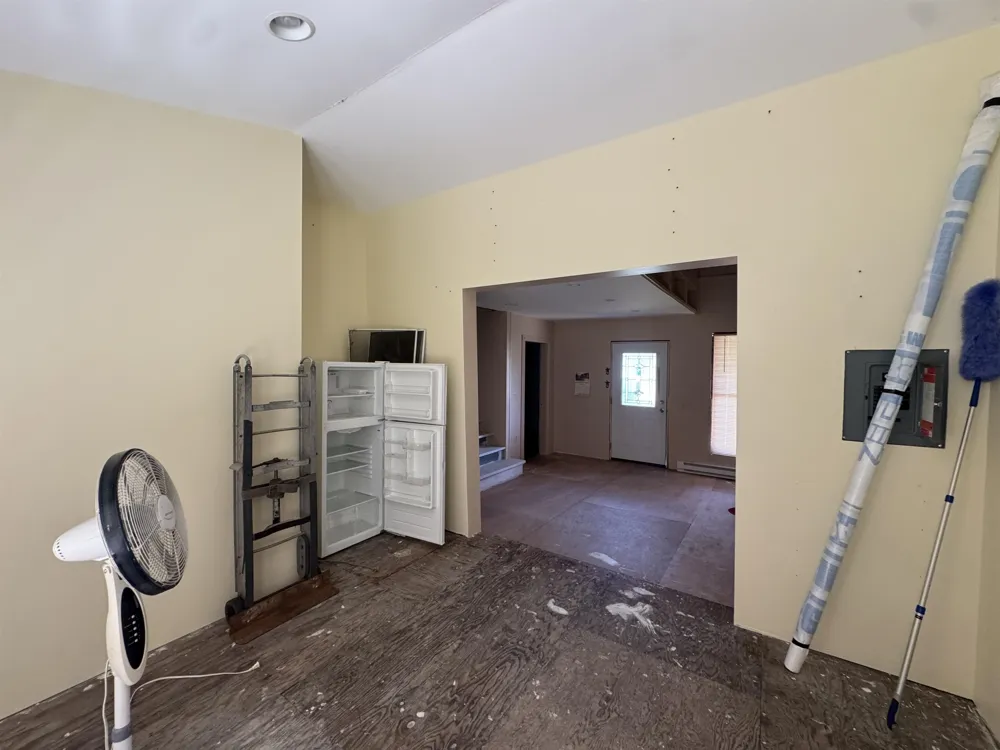 213 Pine Street Lake City City, MI 49651