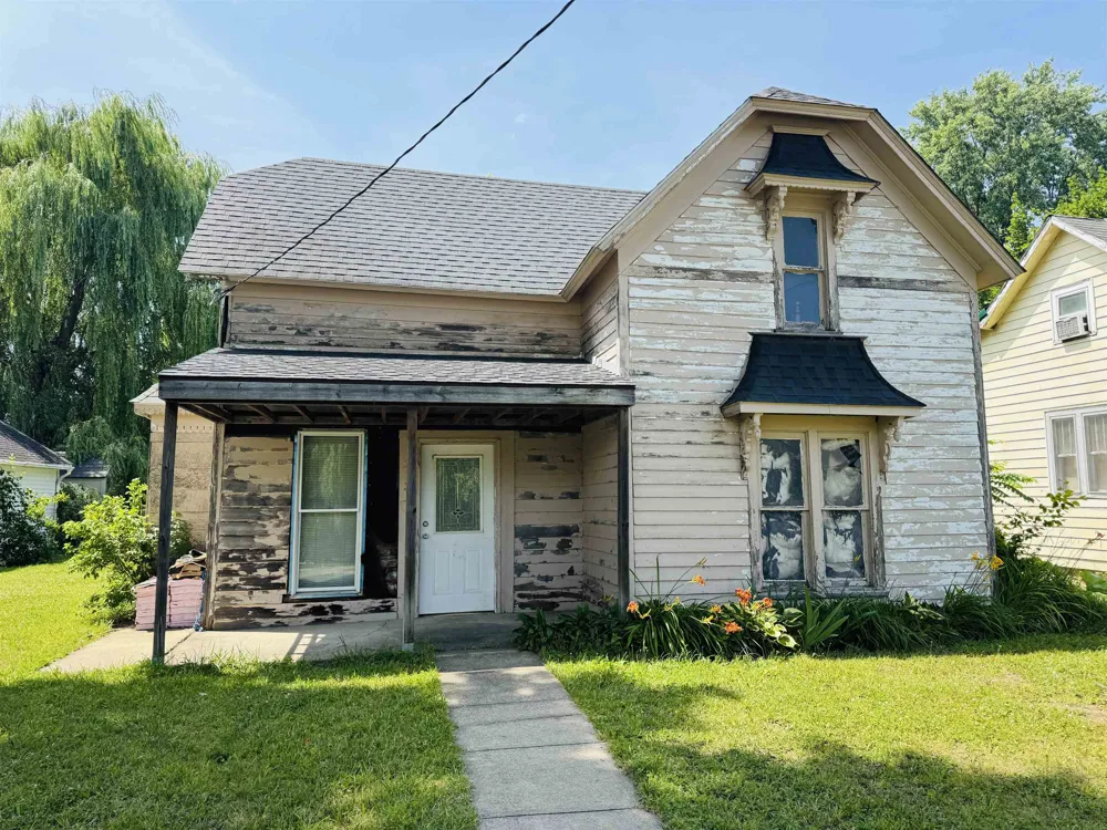 213 Pine Street Lake City City, MI 49651