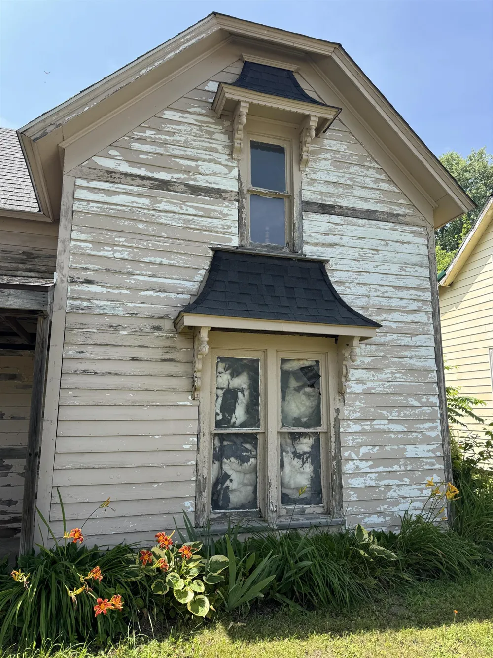 213 Pine Street Lake City City, MI 49651