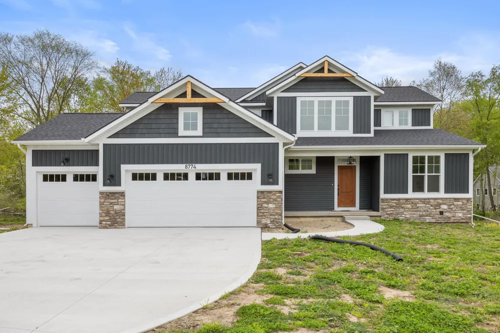 8774 Patterson Avenue SE Caledonia Township, MI 49316