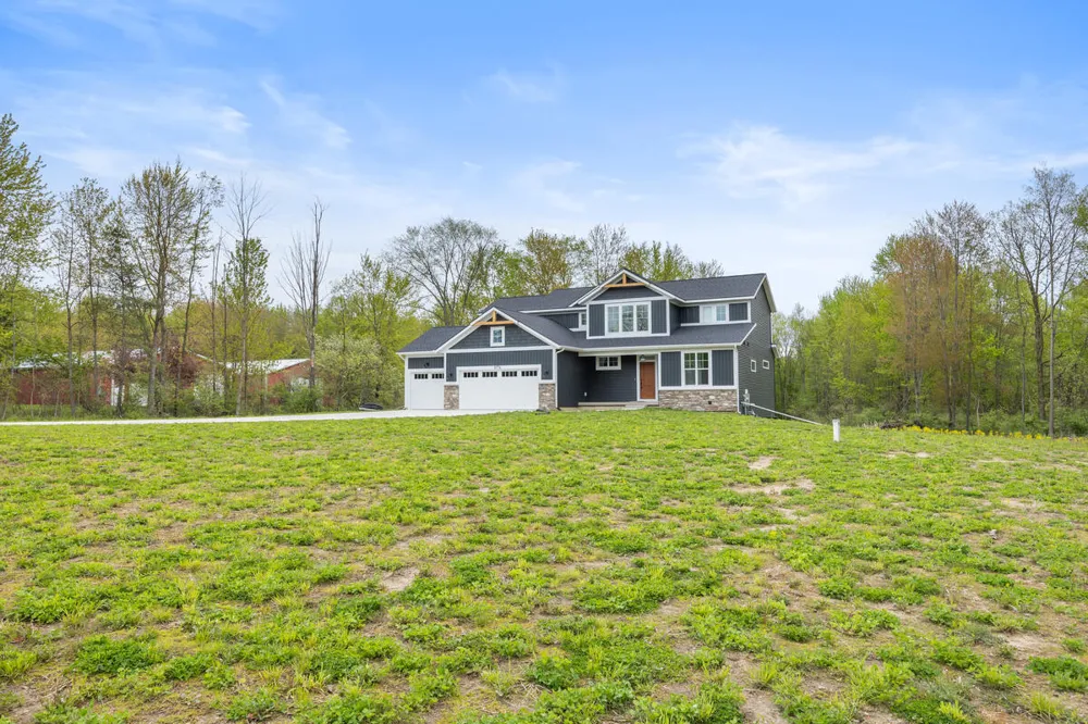 8774 Patterson Avenue SE Caledonia Township, MI 49316