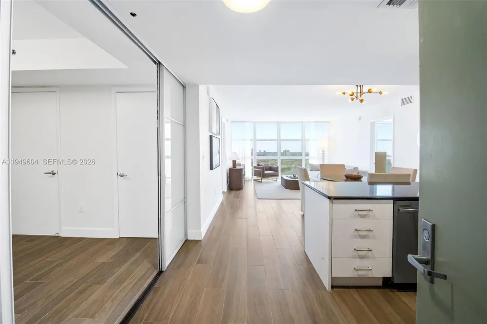 50 Biscayne Blvd #3904 Miami, FL 33132