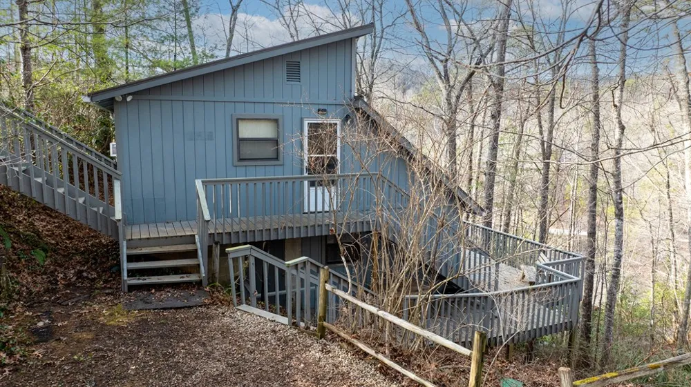 Pine Ridge Trail Almond, NC 28702