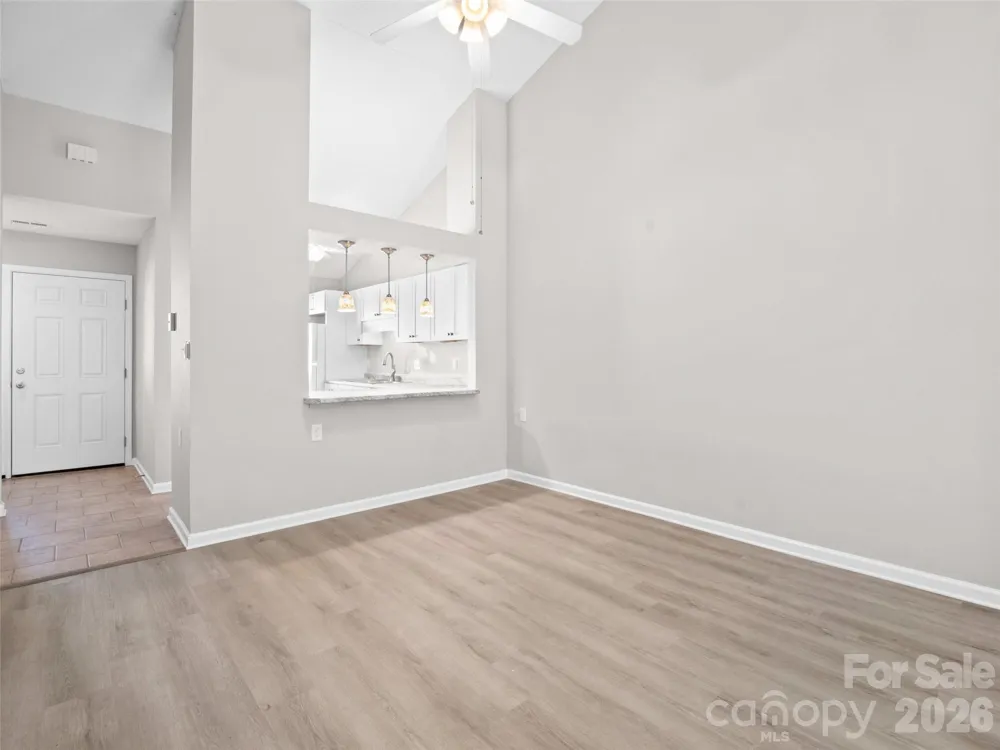 102 Llama Way Black Mountain, NC 28711