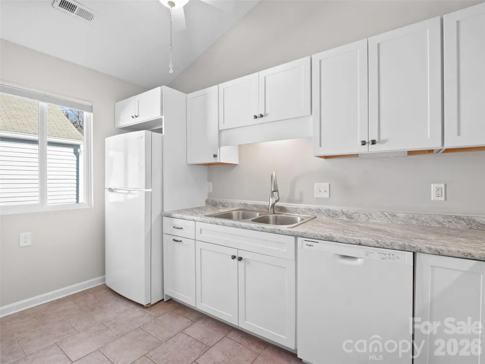 102 Llama Way Black Mountain, NC 28711