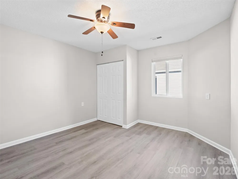102 Llama Way Black Mountain, NC 28711