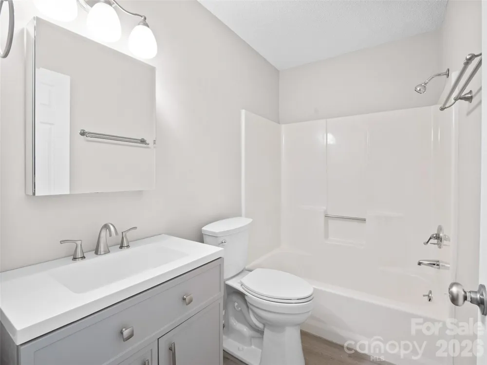102 Llama Way Black Mountain, NC 28711
