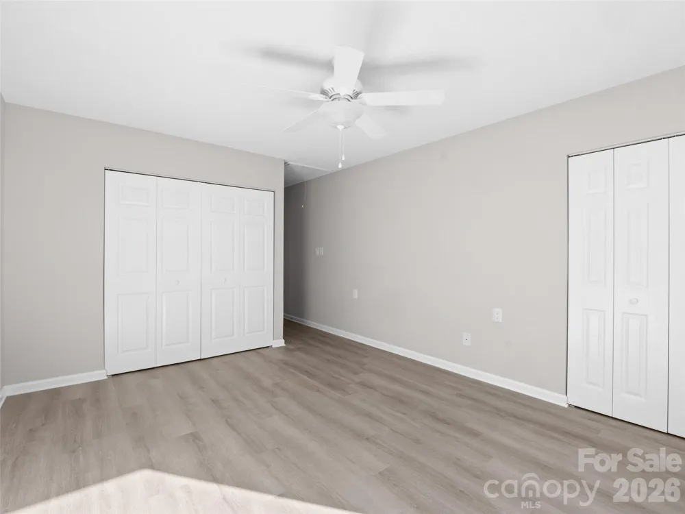 102 Llama Way Black Mountain, NC 28711
