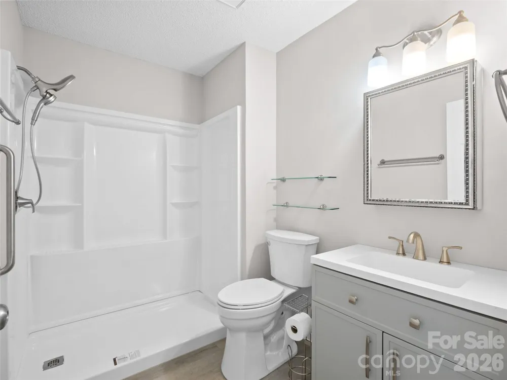 102 Llama Way Black Mountain, NC 28711
