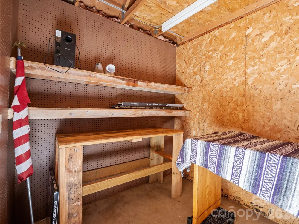 102 Llama Way Black Mountain, NC 28711