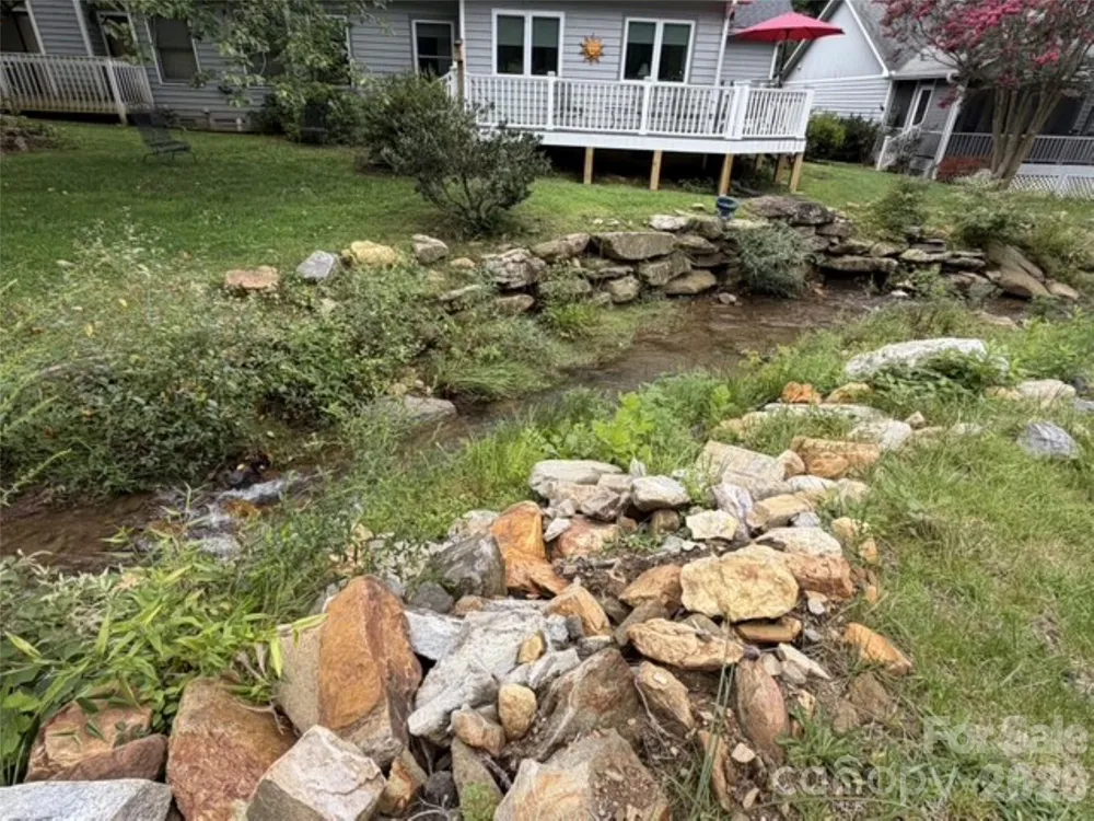 102 Llama Way Black Mountain, NC 28711