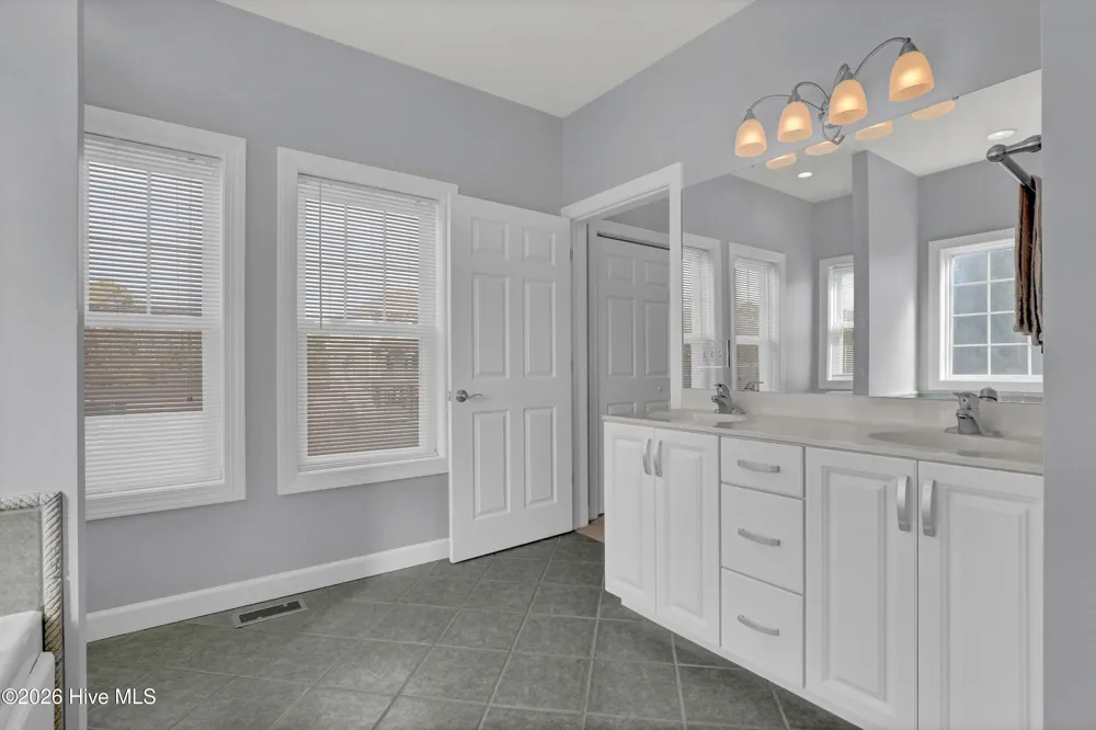 444 Little Kinston Road Surf City, NC 28455
