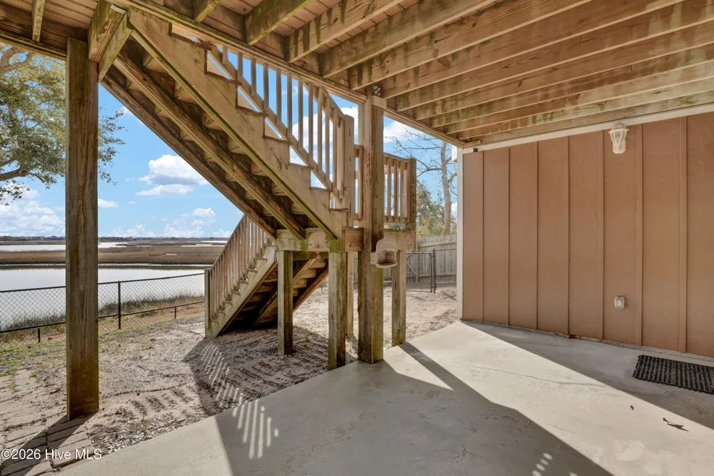 444 Little Kinston Road Surf City, NC 28455