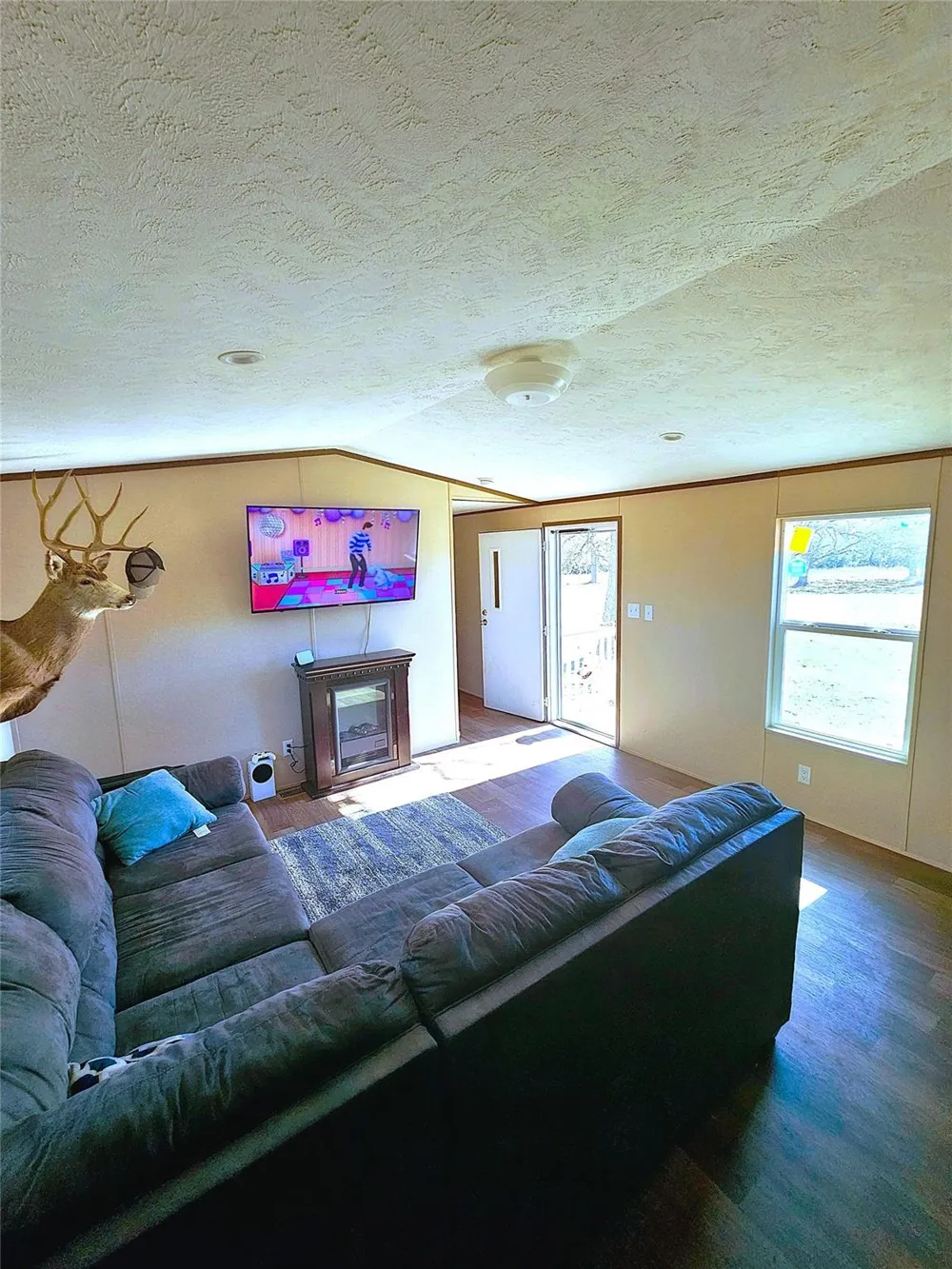 8383 Fm-60 Somerville, TX 77879