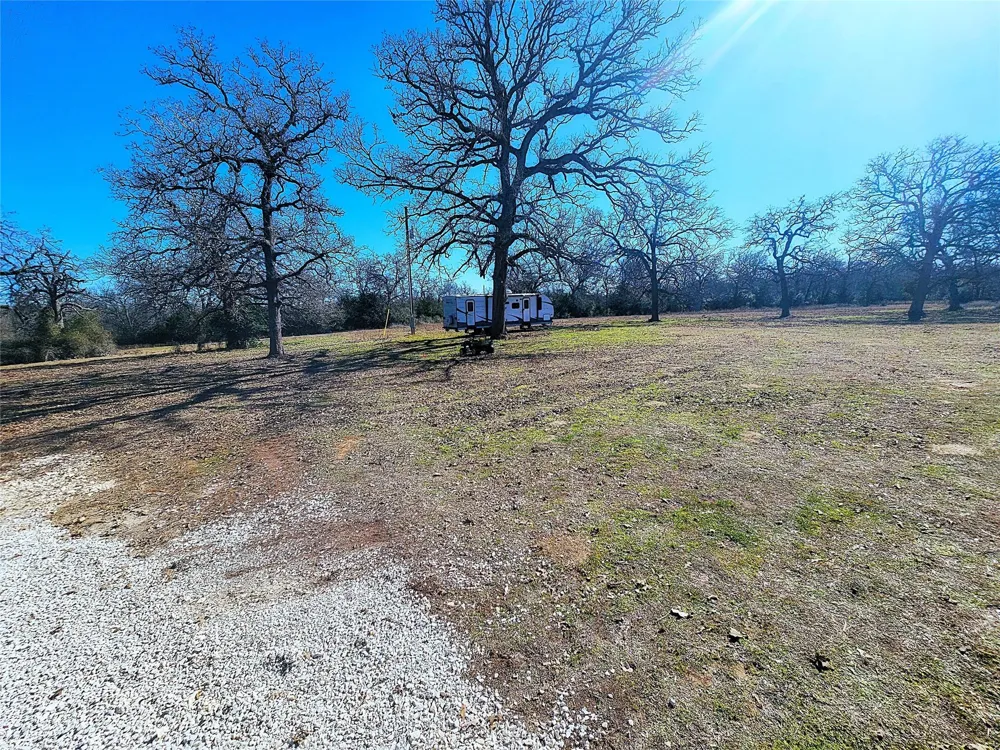 8383 Fm-60 Somerville, TX 77879