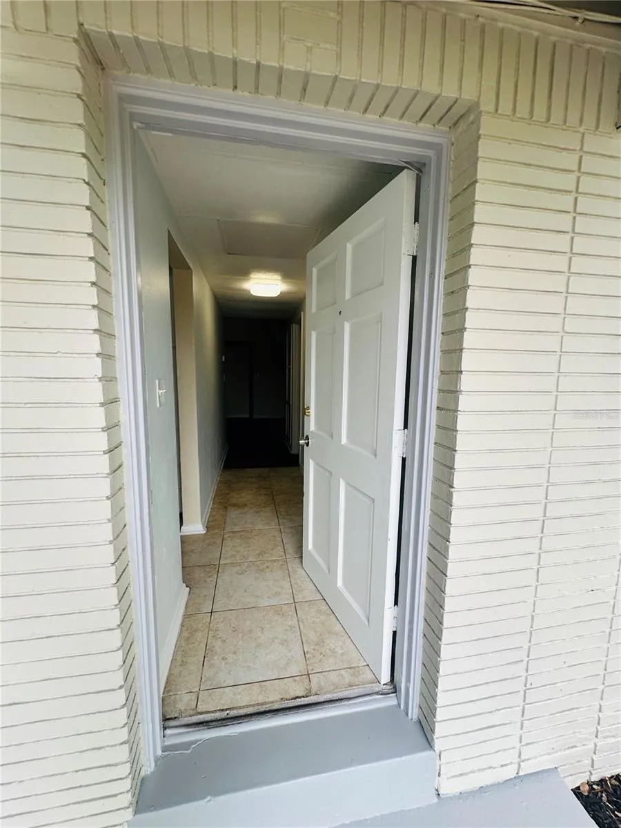 6033 BALBOA DRIVE Orlando, FL 32808