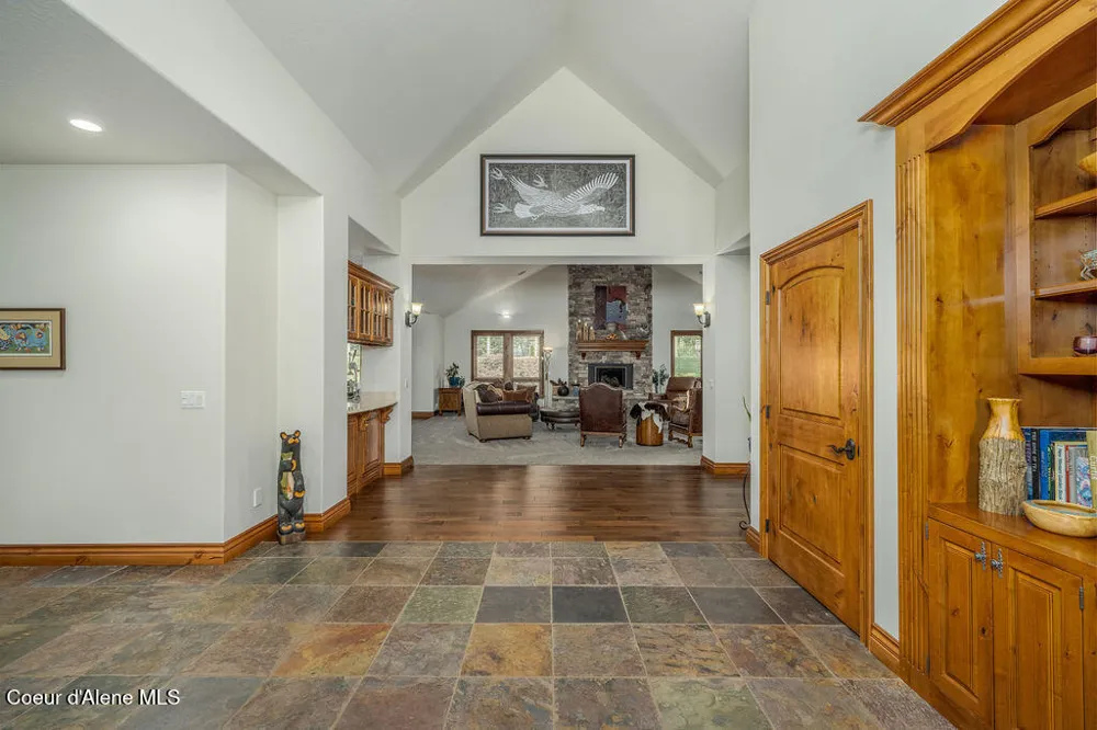 1560 E Bruin Loop Hayden, ID 83835