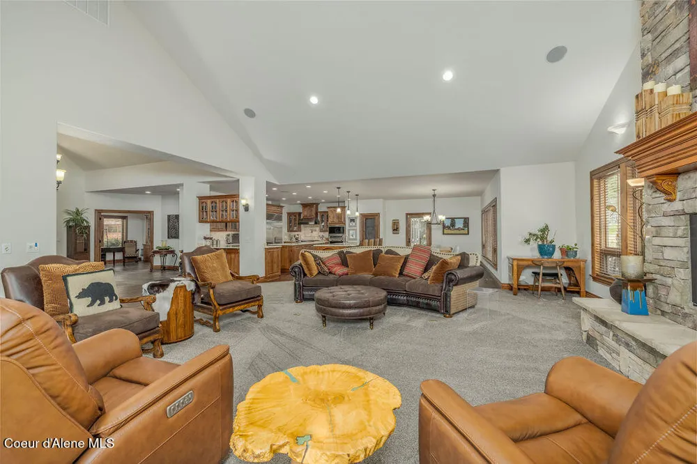 1560 E Bruin Loop Hayden, ID 83835