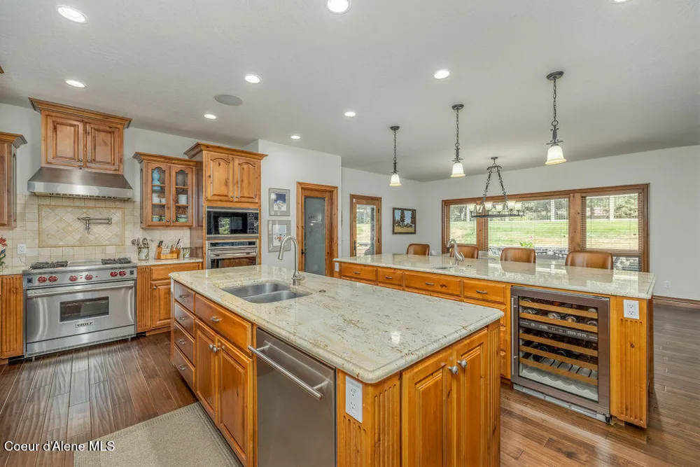 1560 E Bruin Loop Hayden, ID 83835