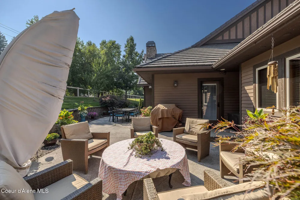 1560 E Bruin Loop Hayden, ID 83835