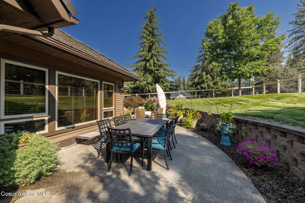 1560 E Bruin Loop Hayden, ID 83835
