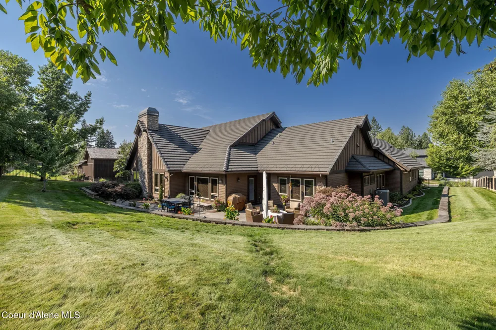 1560 E Bruin Loop Hayden, ID 83835