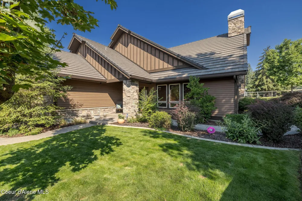 1560 E Bruin Loop Hayden, ID 83835