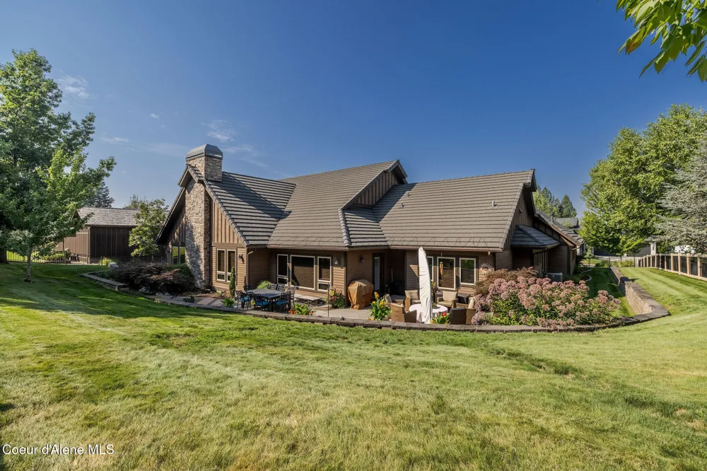 1560 E Bruin Loop Hayden, ID 83835