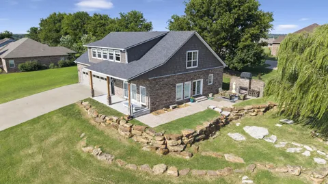 511 Summit Drive