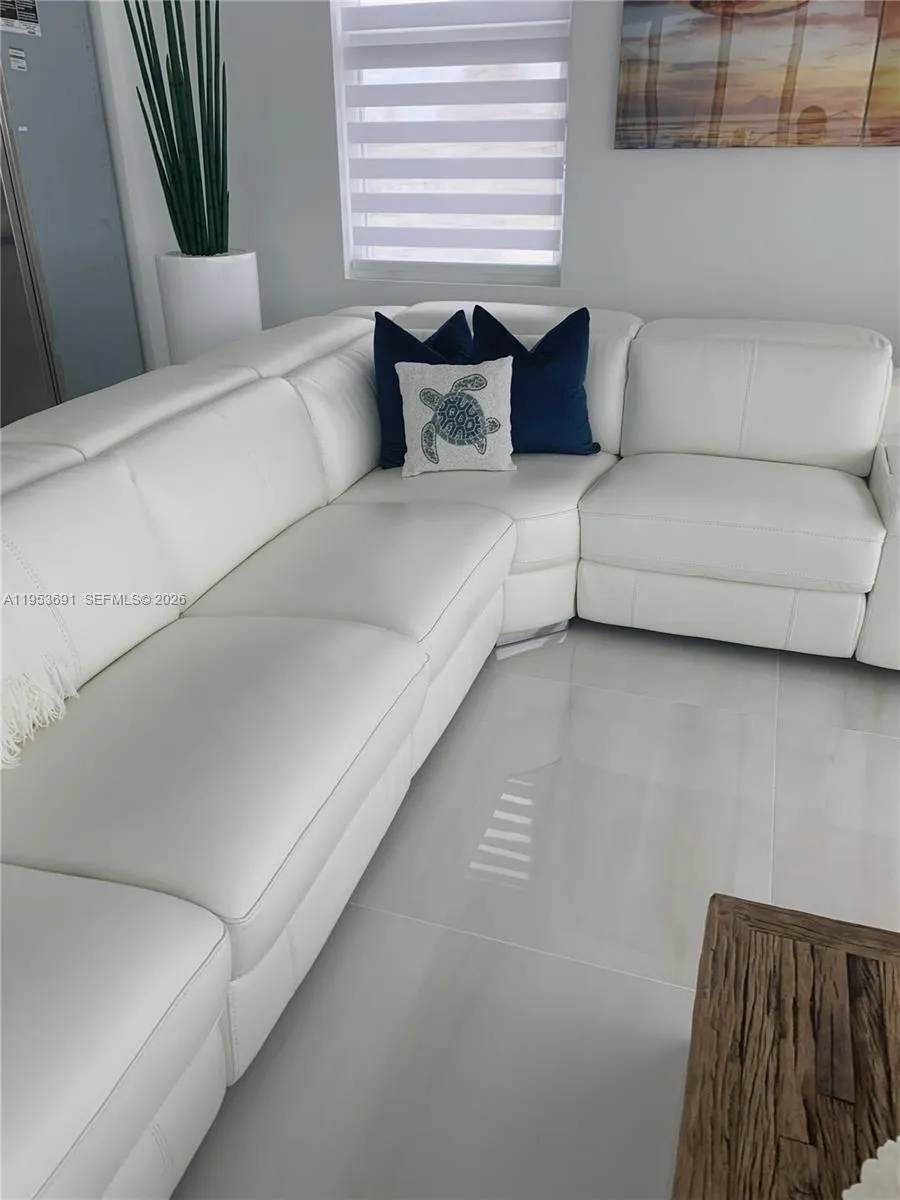 1553 Sunrise Dr Big Pine, FL 33043