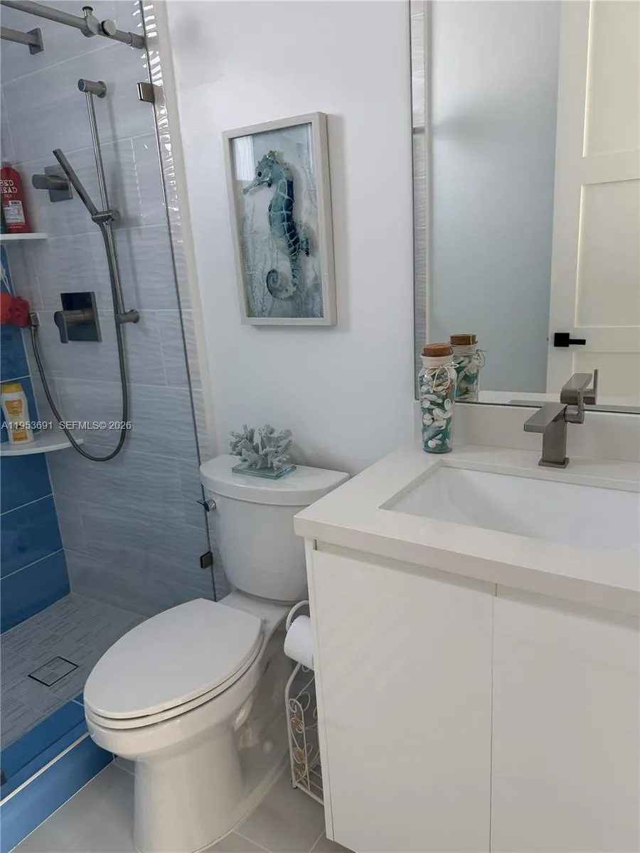 1553 Sunrise Dr Big Pine, FL 33043