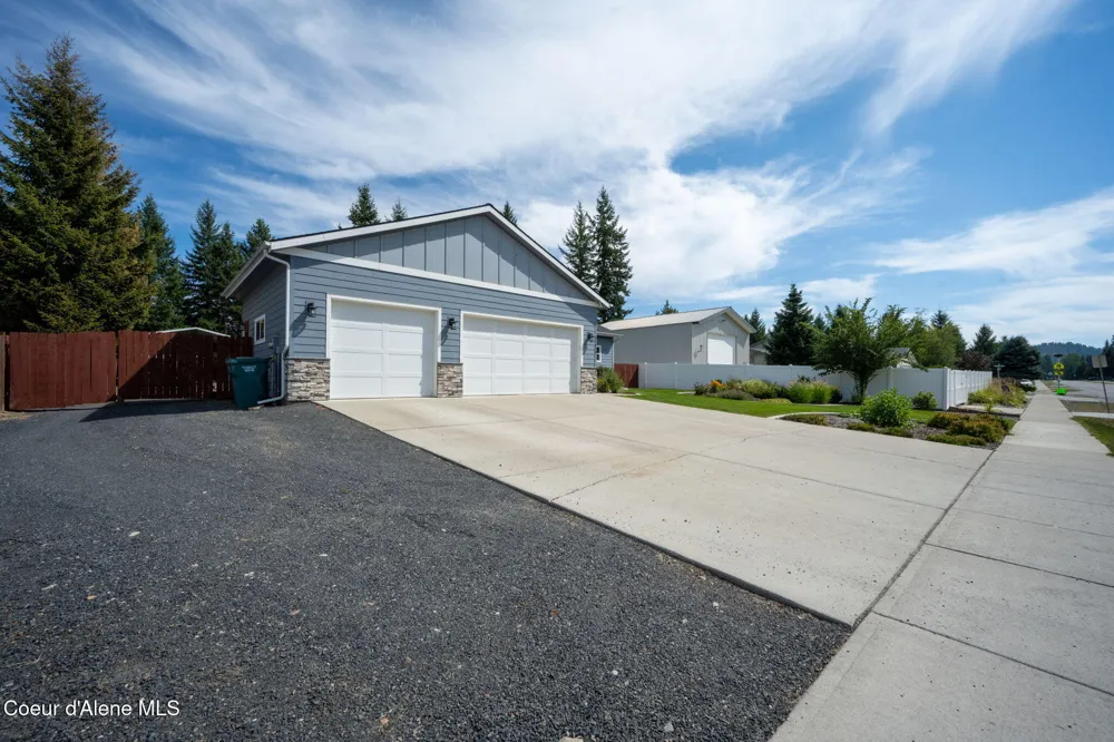 31470 10TH AVENUE Spirit Lake, ID 83869