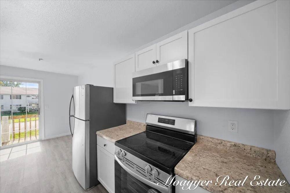 1051 Abbey Court #1 Holland City, MI 49423