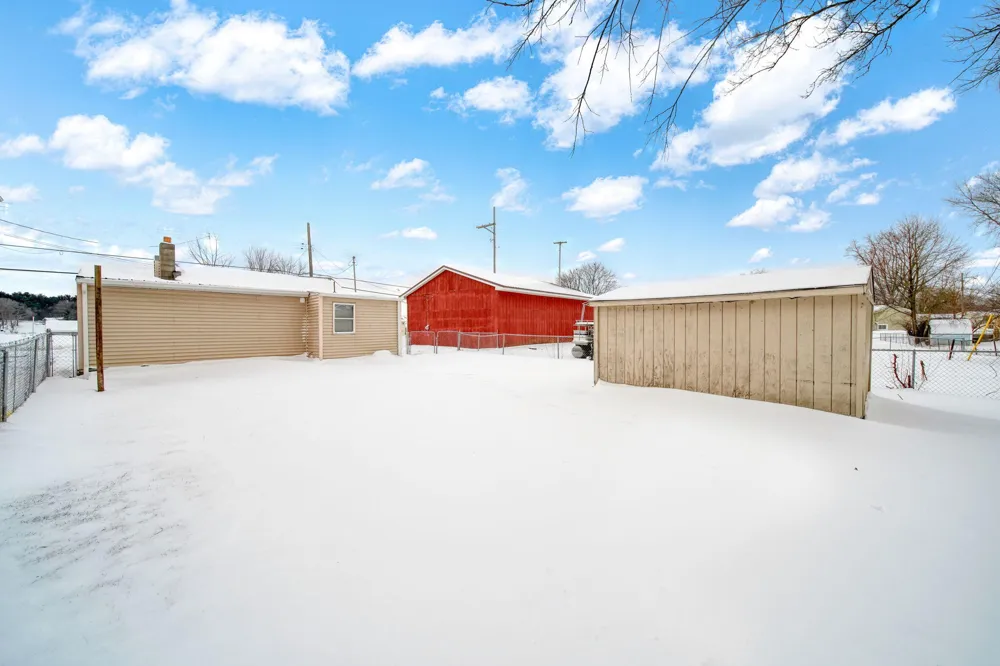 4026 Donnely Road Leoni Township, MI 49201