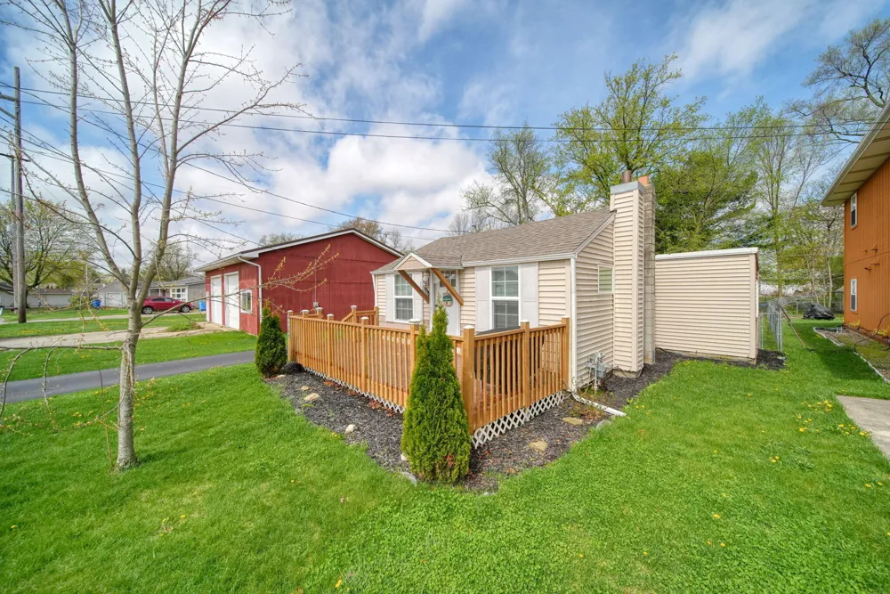 4026 Donnely Road Leoni Township, MI 49201
