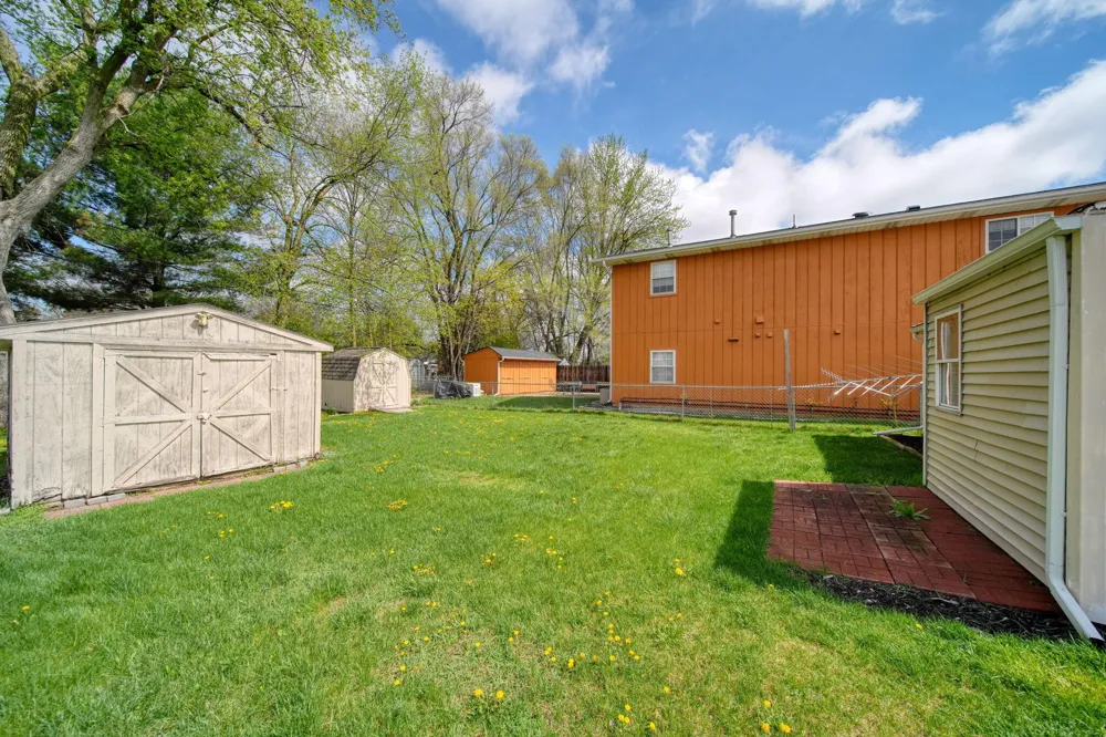 4026 Donnely Road Leoni Township, MI 49201