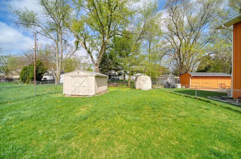 4026 Donnely Road Leoni Township, MI 49201
