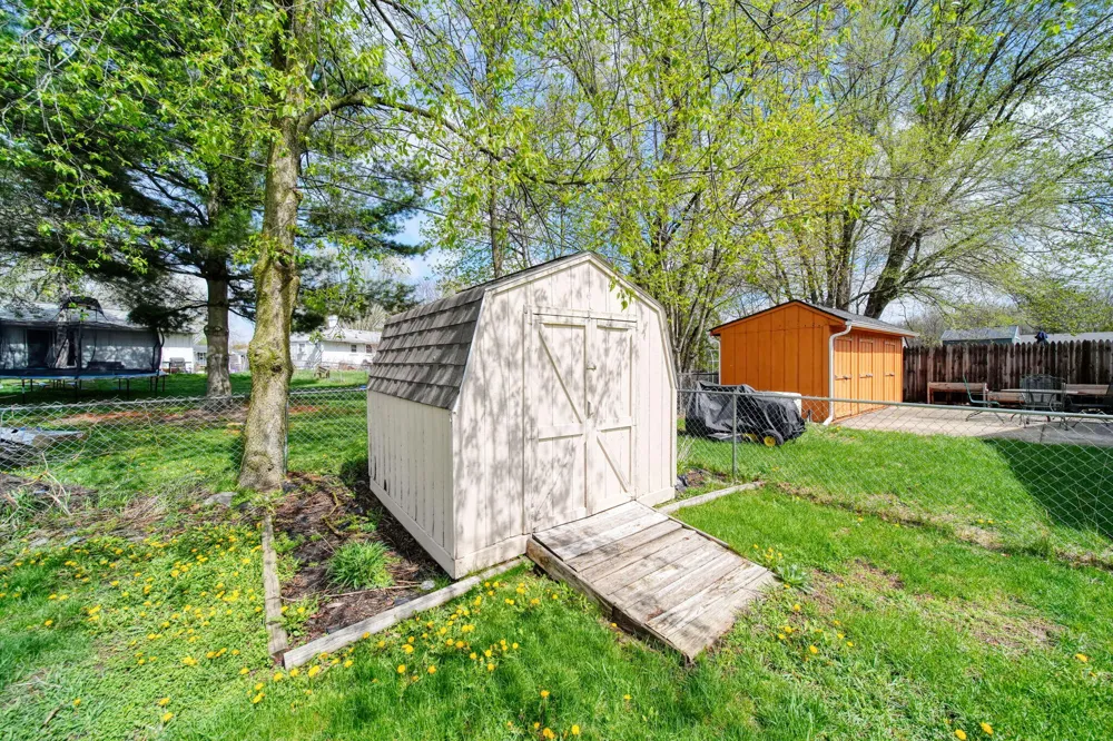 4026 Donnely Road Leoni Township, MI 49201