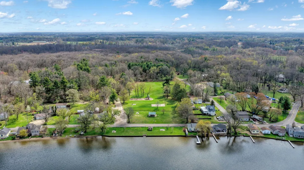 4026 Donnely Road Leoni Township, MI 49201