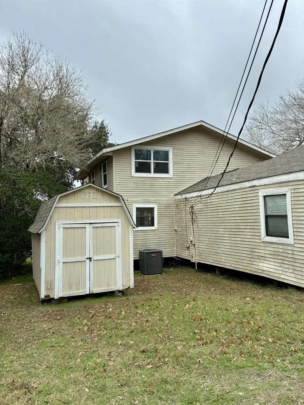 57 Lake Shore Lane Riverside, TX 77320