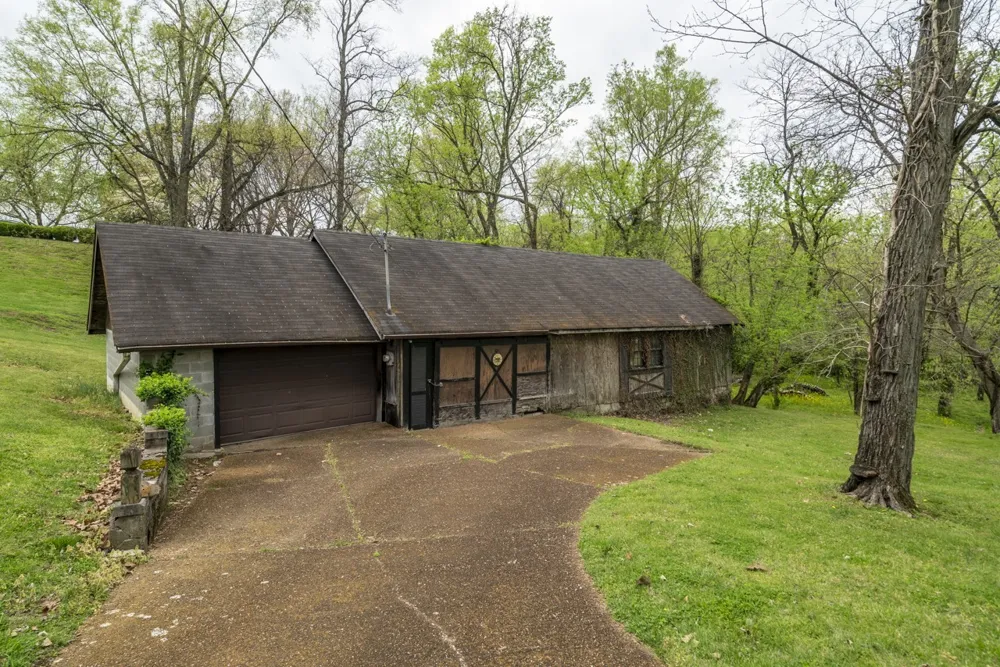 701 Preston Rd Antioch, TN 37013