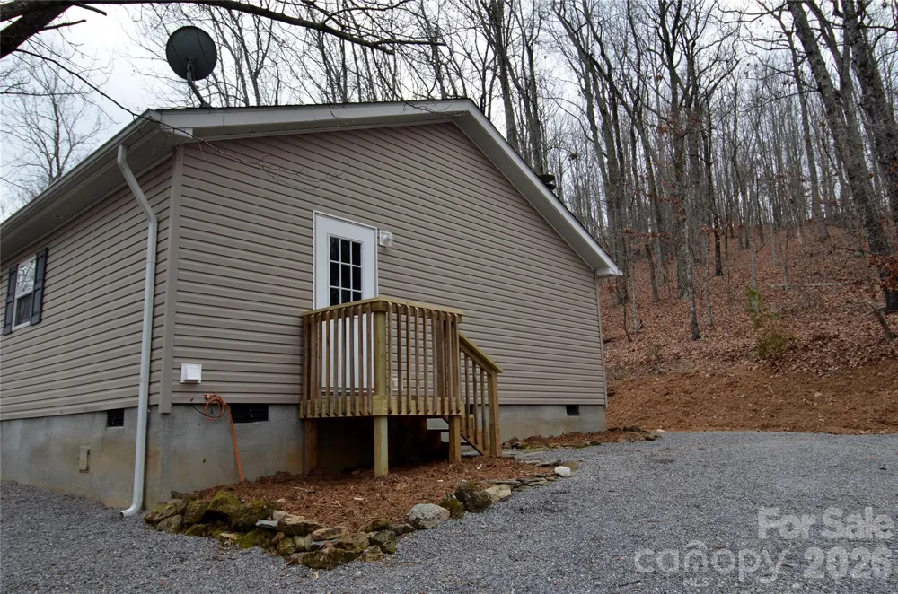 73 Walton Place Drive Nebo, NC 28761