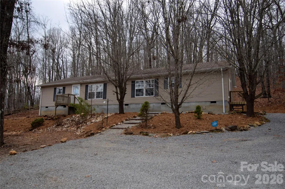 73 Walton Place Drive Nebo, NC 28761