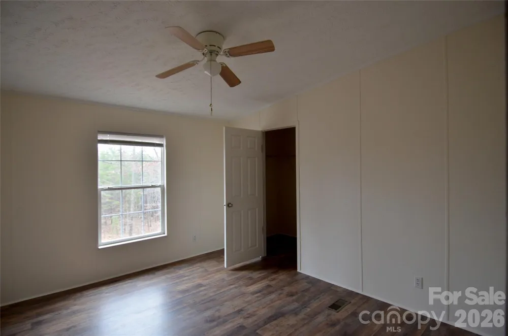 73 Walton Place Drive Nebo, NC 28761