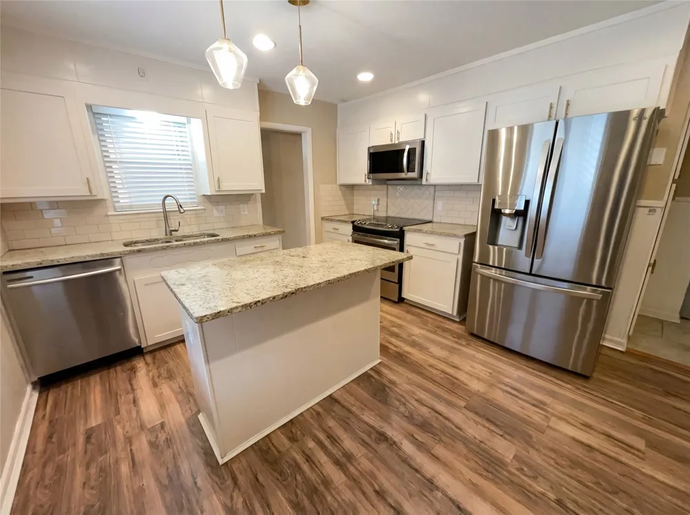 6817 Chickering Road Fort Worth, TX 76116